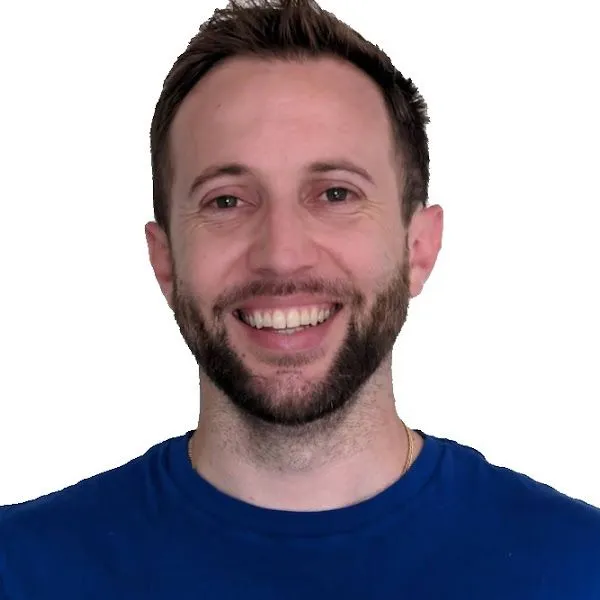 Visualizza il profilo di Eric Lynch