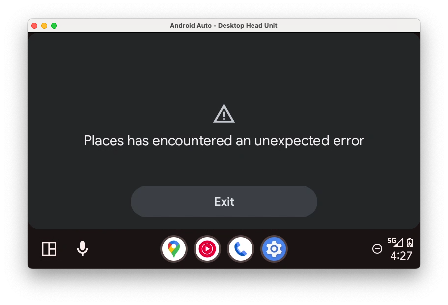 Aparece una pantalla de error con el mensaje "Android Auto has encountered an unexpected error". Hay un botón de activación de depuración en la esquina superior derecha de la pantalla.