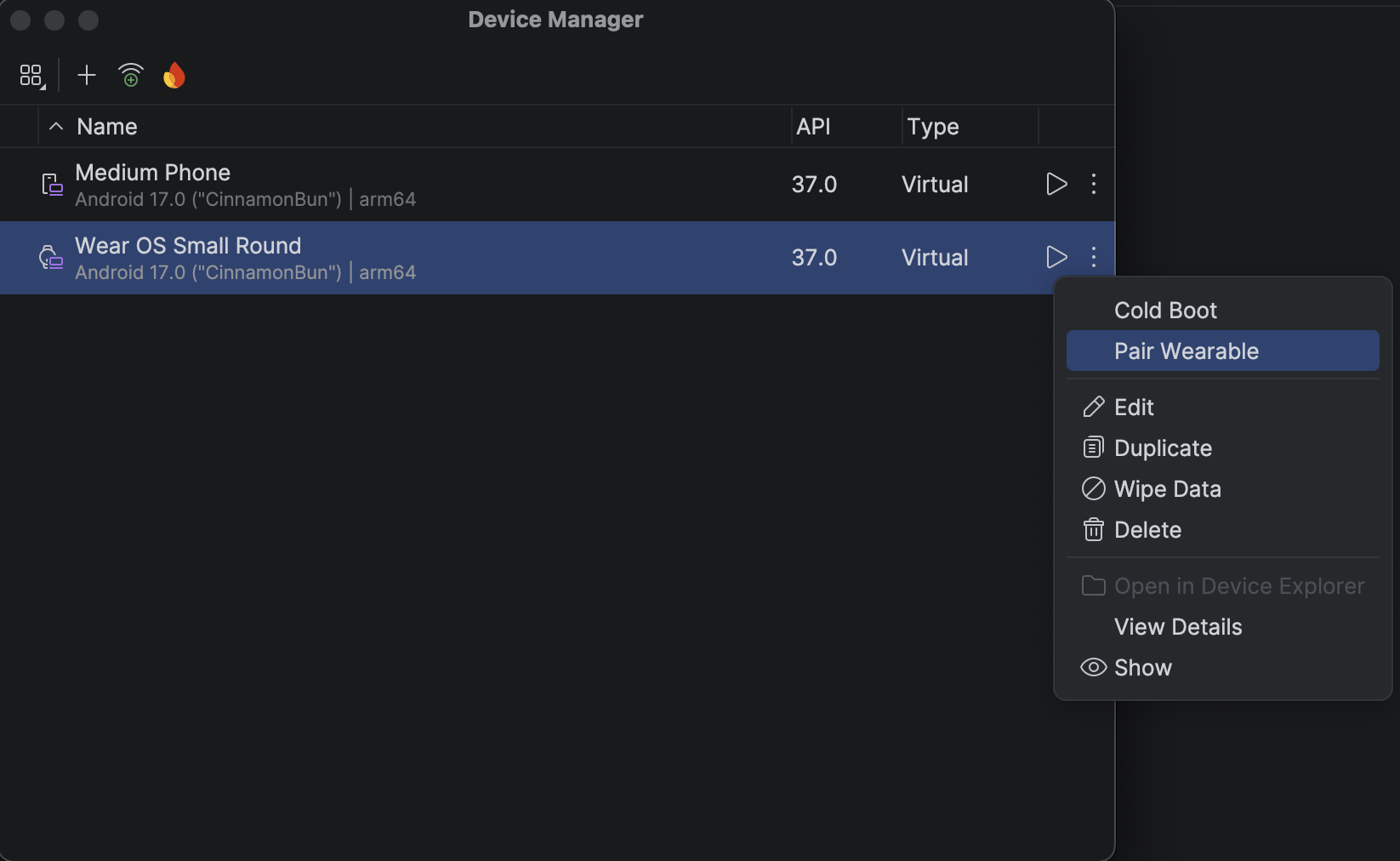 Tocca l'icona del menu overflow accanto a un dispositivo che vuoi accoppiare e seleziona Accoppia indossabile.